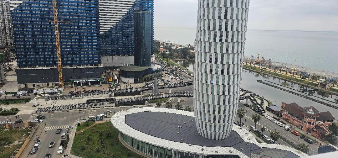 Batumi Sea Side Apartment Экстерьер фото